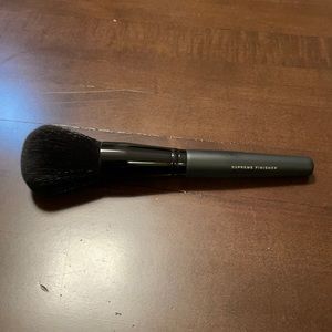 BareMinerals Supreme Finisher Brush